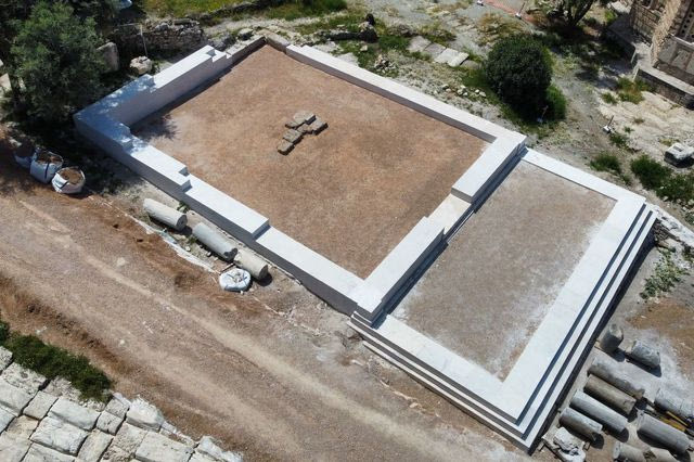 Γιατί τόσο τσιμέντο (και) στην Αρχαία Αγορά;