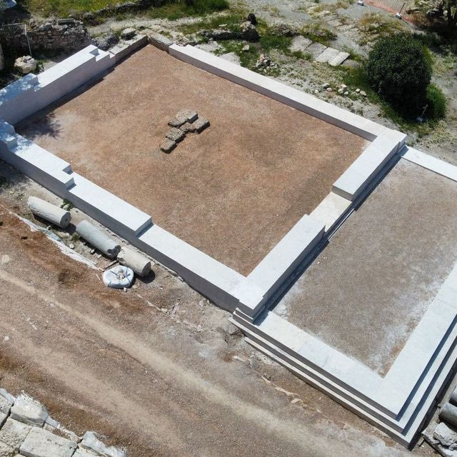 Γιατί τόσο τσιμέντο (και) στην Αρχαία Αγορά;