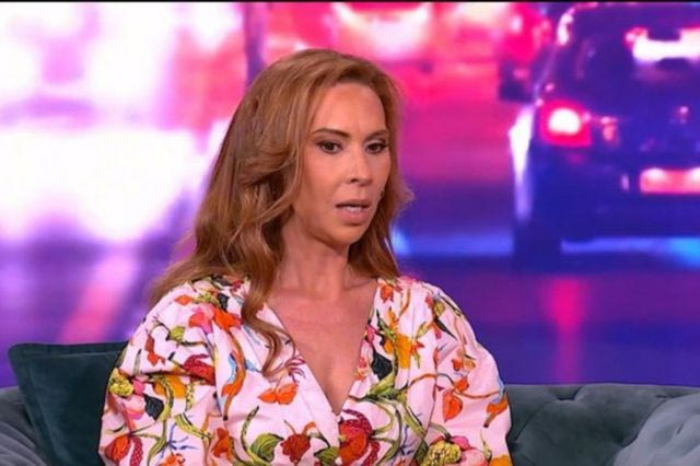 Δώρα Χρυσικού: “Εγώ δούλευα ούσα άρρωστη και ο άλλος καθόταν σε έναν καναπέ”