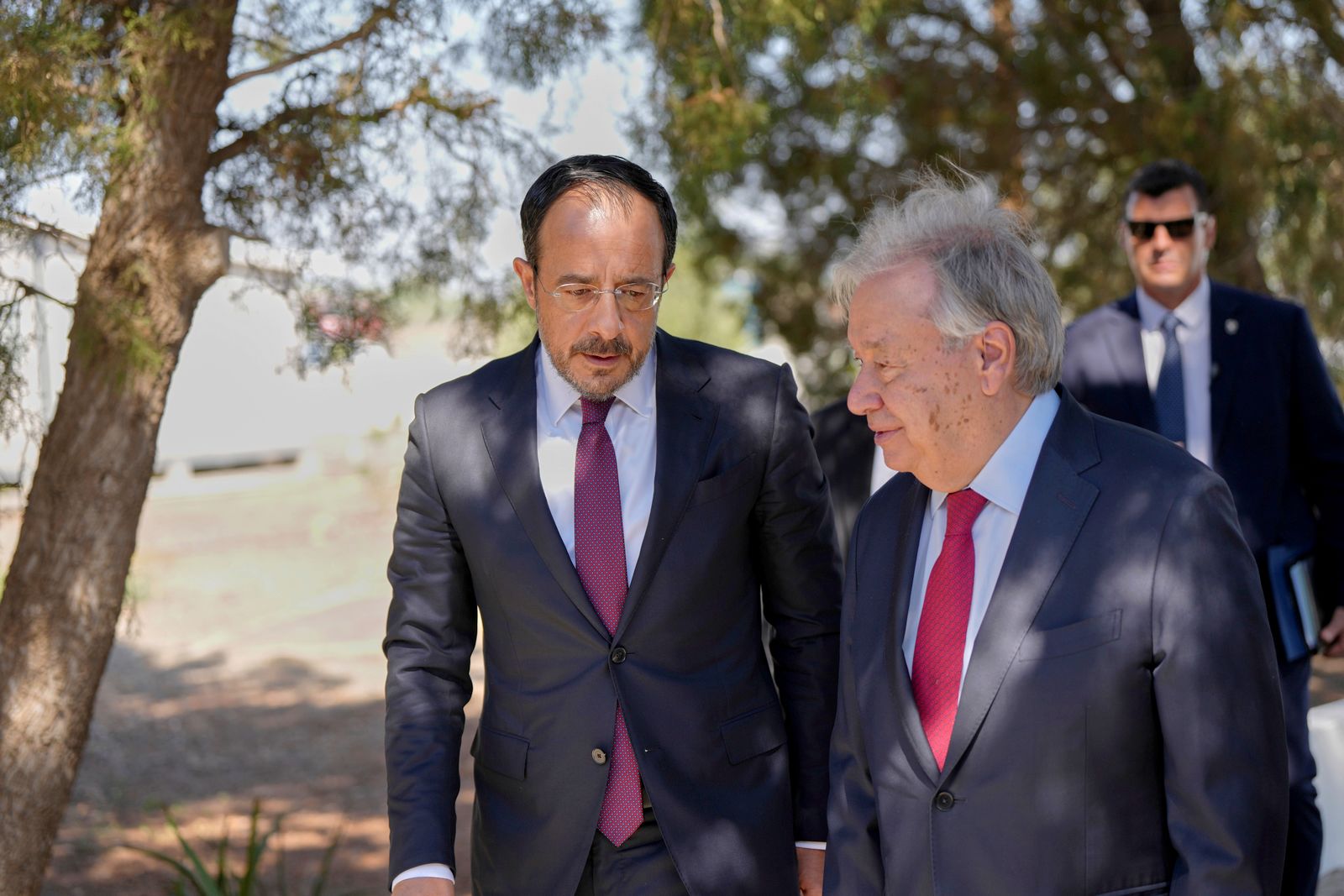 Κύπρος: Σε εξέλιξη η τριμερής για το Κυπριακό