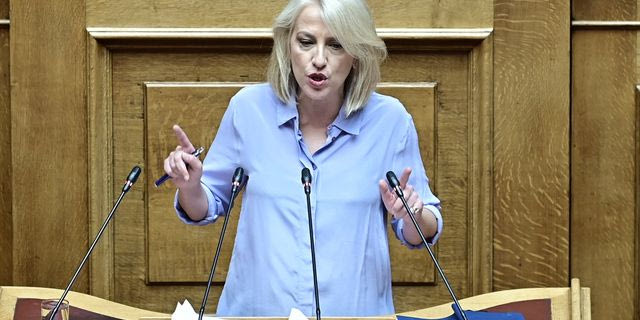 Δούρου: Αντιδραστική και αναχρονιστική η πρόταση Συνταγματικής Αναθεώρησης