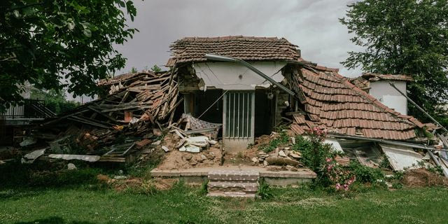 Beyond Destruction: Ένα πολυμεσικό οδοιπορικό στις περιοχές της Ρόδου, της Θεσσαλίας και του Έβρου