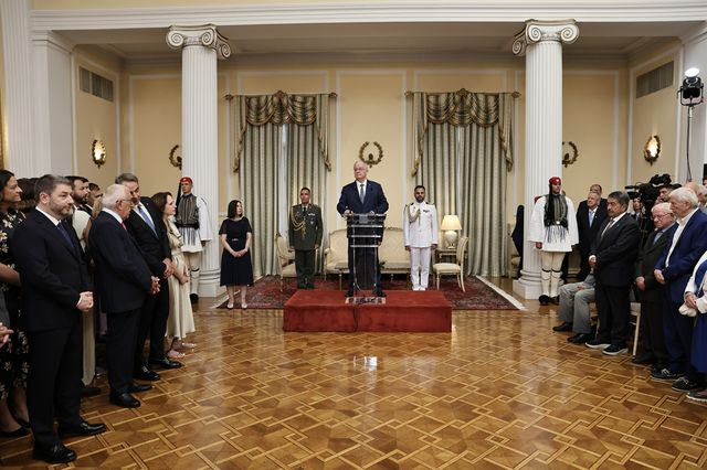 Λαμπρή δεξίωση στο Προεδρικό Μέγαρο για την 52η Επέτειο Αποκατάστασης της Δημοκρατίας