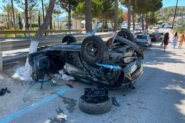 Κρήτη: Σκηνές τρόμου στη Χερσόνησο – Μεθυσμένος οδηγός έκανε “πιρουέτα” και χτύπησε σταθμευμένα ΙΧ
