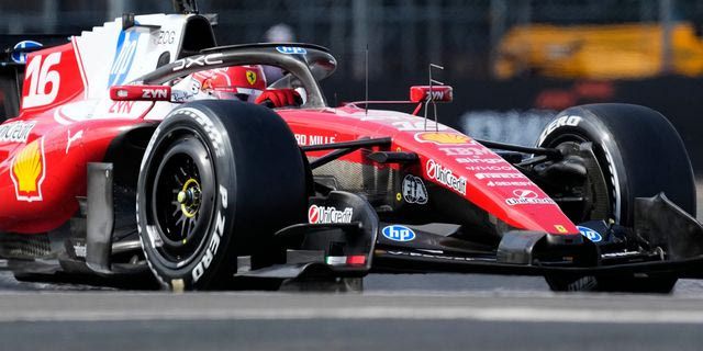 Formula 1: Τεράστια επιστροφή του Λεκλέρ στις νίκες, ο Αντονέλι εκτός βαθμών στο θρίλερ του Σίλβερστοουν