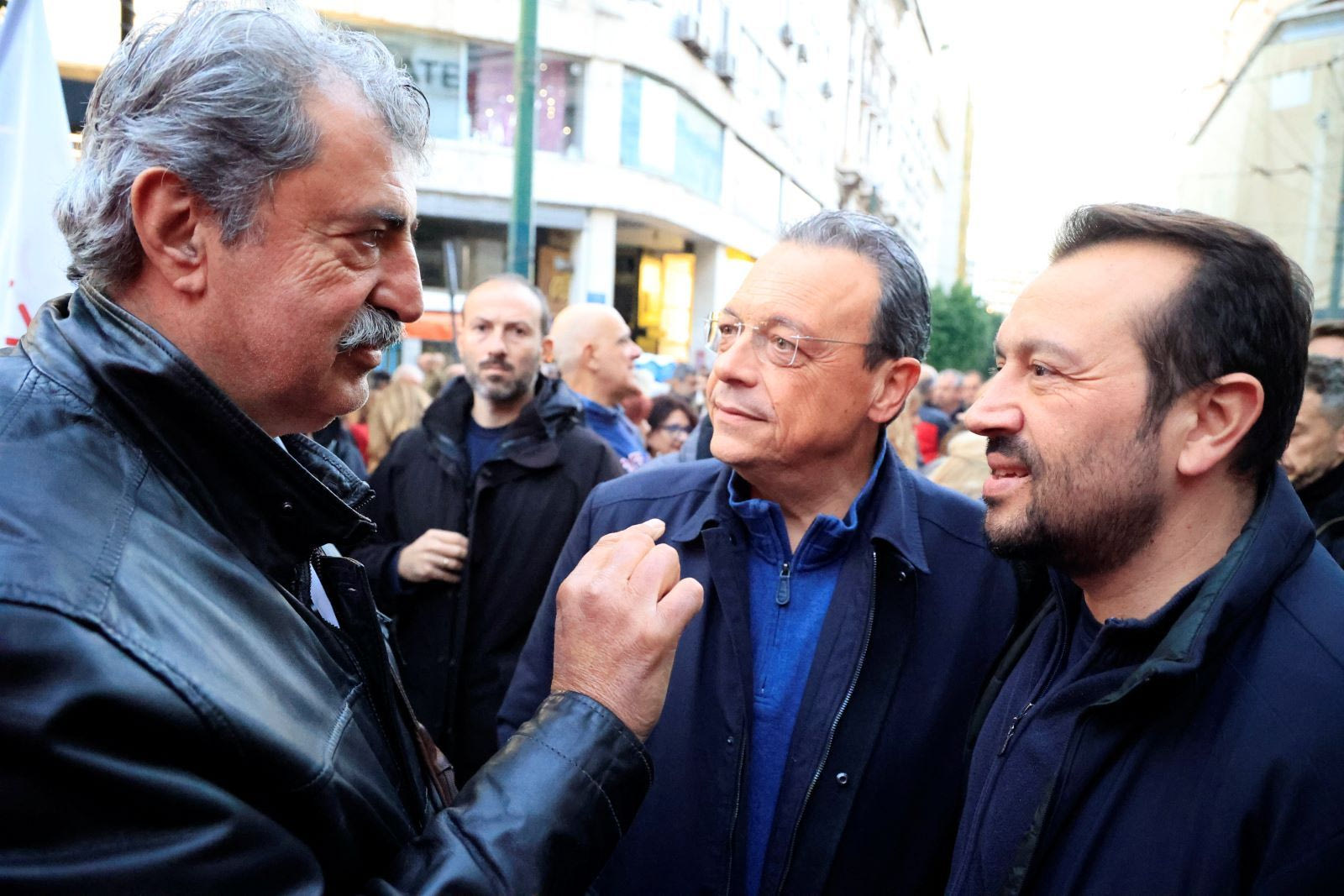ΣΥΡΙΖΑ: Ένα χάος που δεν αφορά κανέναν