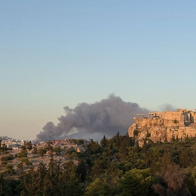 Φωτιά σε κτίριο του Badminton στο Πάρκο Γουδή – Ήχησε το 112