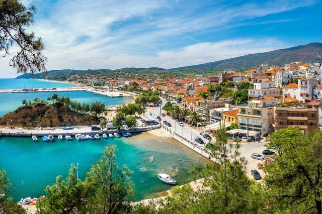 Θάσος: Εκεί όπου το πράσινο συναντά το απόλυτο γαλάζιο