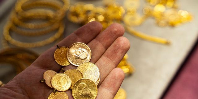 Θεσσαλονίκη: Έκλεβε χρυσές λίρες και κοσμήματα από τον… εγγονό της