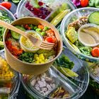 Από την τυρόπιτα στο protein bowl: Η μεγάλη έκρηξη του έτοιμου γεύματος στην Ελλάδα