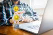 Σύμβολα emoji σε μια εικονική διεπαφή