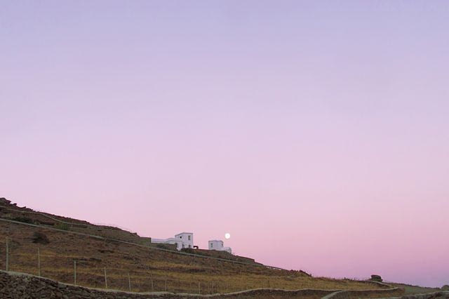 From Tinos to Tinos: Στην Τήνο ένα σάντουιτς μπορεί να βοηθήσει το ΕΣΥ του νησιού