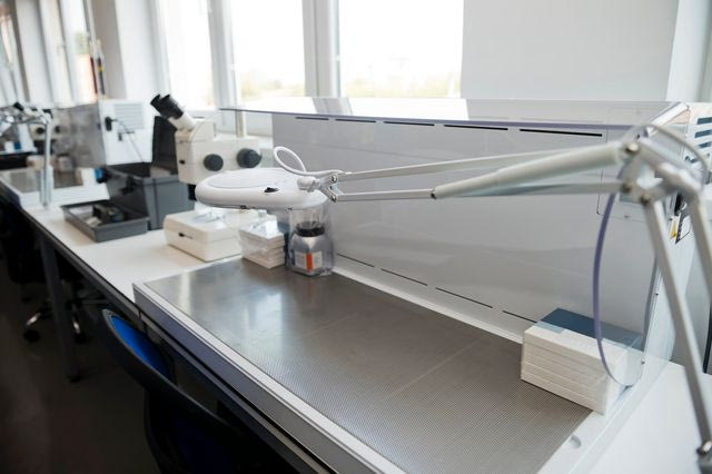 Χανιά: Συνελήφθησαν ιατροδικαστής και τοξικολόγος για αλλοίωση εκθέσεων