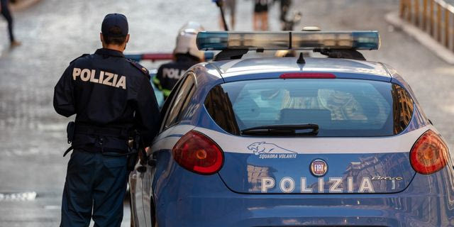 Ιταλία: Επεκτείνεται και σε ανήλικους η “προληπτική προσαγωγή”
