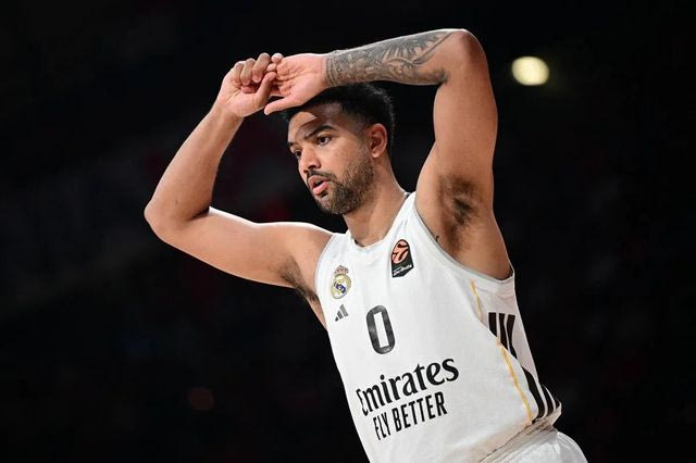 Ο Τρέι Λάιλς γύρισε στο NBA με τα μισά χρήματα από αυτά που θα έβρισκε στην Ευρώπη