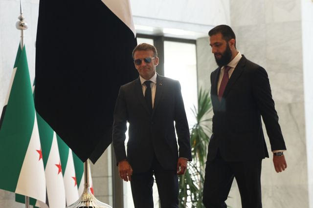 Μακρόν: “Η Γαλλία είναι αξιόπιστος και σταθερός εταίρος της Συρίας”