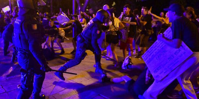 Διαδήλωση κατά του υπερτουρισμού στη Μαγιόρκα –  Επεισόδια  με 8 τραυματίες