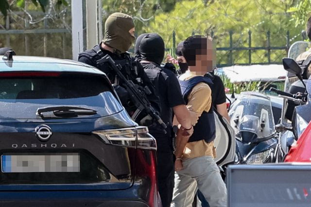 Marfin: Προσωρινά κρατούμενοι οι δύο συλληφθέντες – Αρνούνται τις κατηγορίες