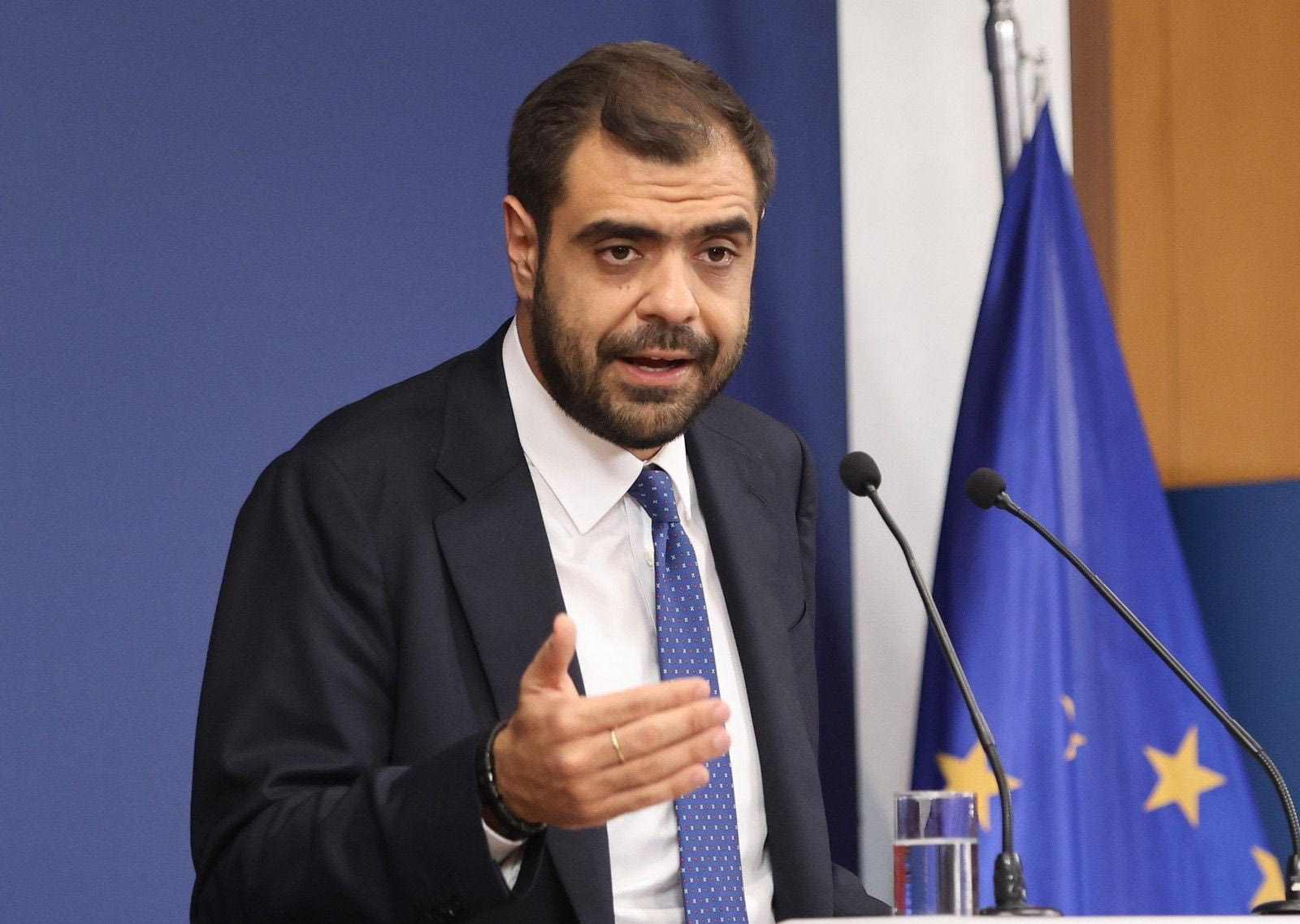 Η ΝΔ κατηγορεί την αριστερά για τα φονικά γκαζάκια επειδή “ανεχόταν καταλήψεις”
