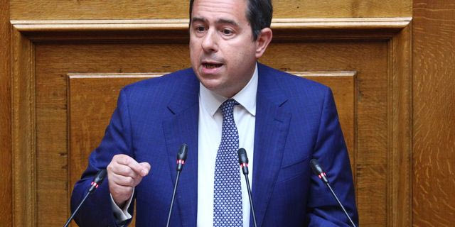 Νότης Μηταράκης