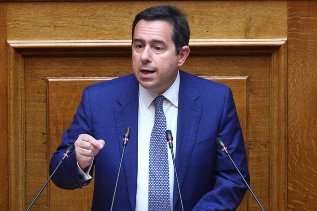 Νότης Μηταράκης