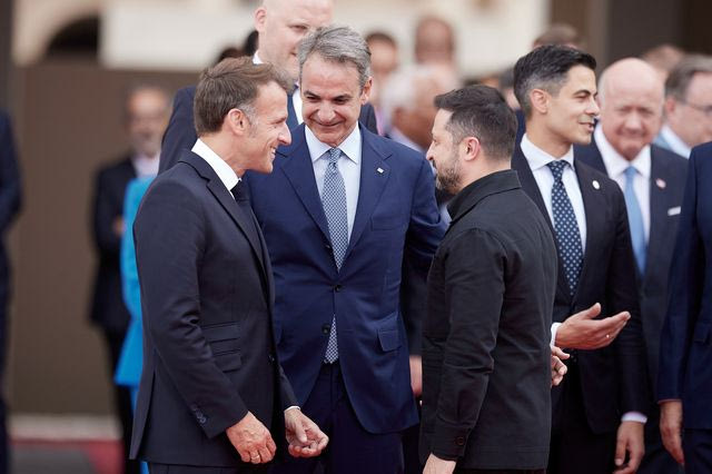 Στο Παρίσι ο Μητσοτάκης για τη συνάντηση της “Συμμαχίας των Προθύμων” για την Ουκρανία