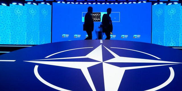 Ο Τραμπ έβαλε “φωτιά” στη Σύνοδο Κορυφής του ΝΑΤΟ