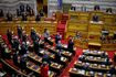 Εξαπάτηση: “Φιλελεύθεροι” πάνε εμφύλιο και “άριστοι” στα δικαστήρια…