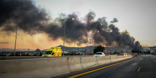 Ωραιόκαστρο: Μέχρι την Αττική και την Κόρινθο έφτασε το τοξικό νέφος