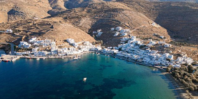 Πώς να ζήσεις διακοπές με στιγμές ηρεμίας στην Τήνο