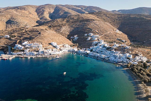 Πώς να ζήσεις διακοπές με στιγμές ηρεμίας στην Τήνο