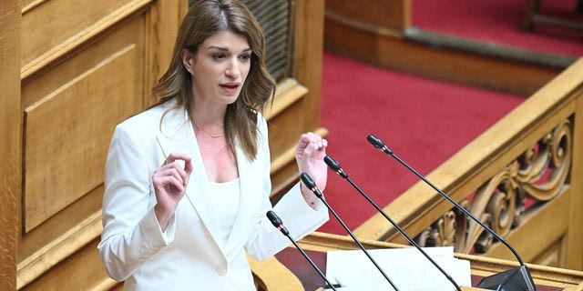 Παραιτήθηκε η Κατερίνα Νοτοπούλου από βουλεύτρια του ΣΥΡΙΖΑ