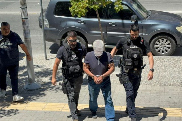 O 76χρονος που συνελήφθη για τη φωτιά στο Ωραιόκαστρο