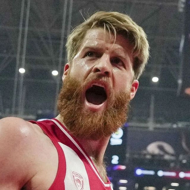 Αυτό είναι το ποσό που ζητάει για όποια ομάδα της EuroLeague θέλει να αγοράσει τον Γουόκαπ