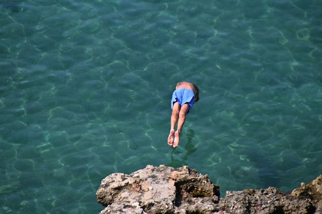 Ο χάρτης με τις παραλίες της Αττικής που είναι ακατάλληλες σύμφωνα με το υπ. Υγείας