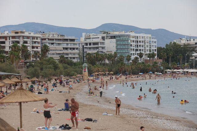 Απόβαση στις παραλίες της Αττικής – Ο καιρός την Κυριακή