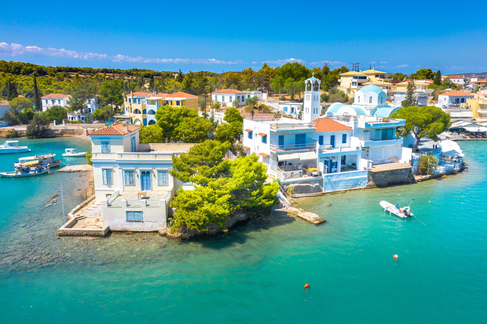 Πόρτο Χέλι: Το κοσμικό καταφύγιο της Πελοποννήσου