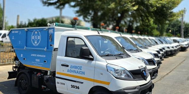 Χάρης Δούκας: 20 νέα “εξπρές” απορριμματοφόρα στους δρόμους της Αθήνας