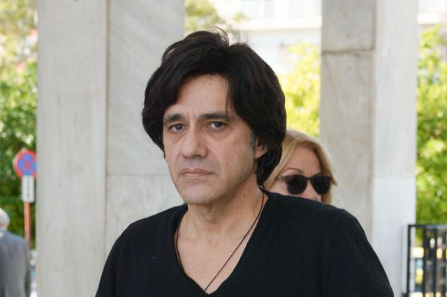 Αλέξης Σταμάτης: Η τελευταία ανάρτησή του – “Δεν περιμένω ένα φάρμακο, αλλά έναν επισκέπτη”