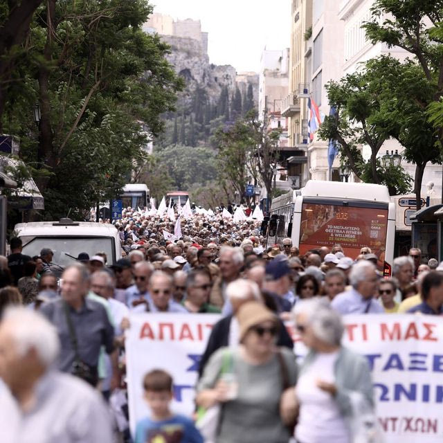 Συντάξεις χηρείας: Τι αλλάζει για πάνω από 200.000 δικαιούχους – Οι κερδισμένοι