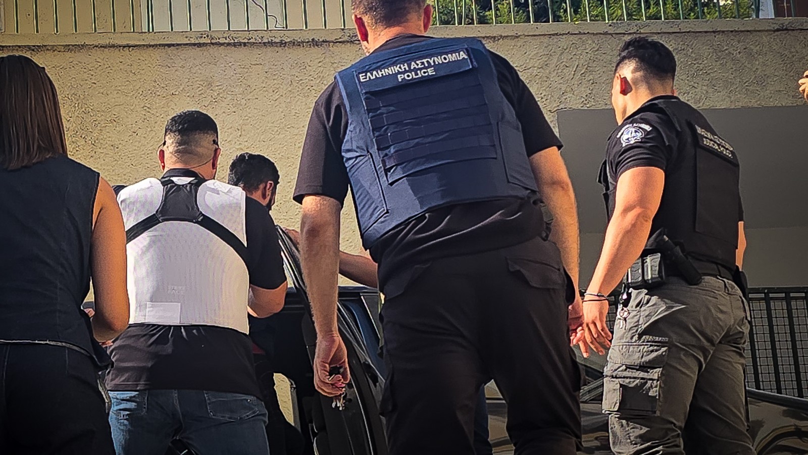Σύρος: Την χτύπησε με το μαχαίρι που έτρωγε - Τι είπε ο 41χρονος στην απολογία του