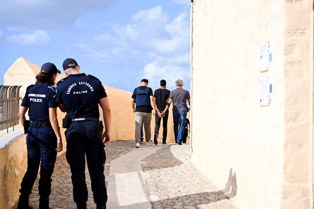 Σύρος: Δίωξη για θανατηφόρα σωματική βλάβη στον 41χρονο – Για συνέργεια κατηγορείται η σύζυγός του
