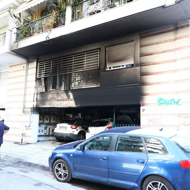 Eμπρηστικές επιθέσεις σε στελέχη της ΝΔ στη Θεσσαλονίκη