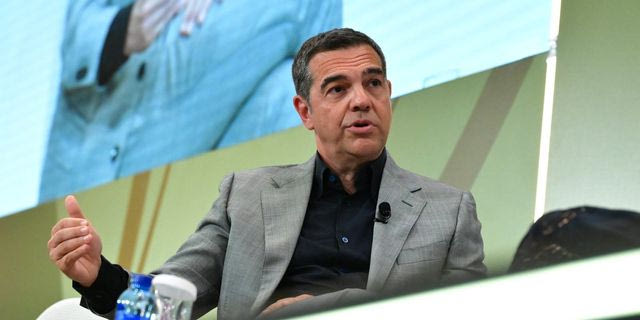 Τσίπρας στο συνέδριο του Economist: “Εθνική ήττα” τα F-35 στην Τουρκία
