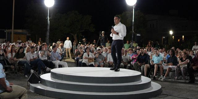 Τσίπρας: Αόρατο μνημόνιο η ακρίβεια, αόρατος φόρος η διαφθορά