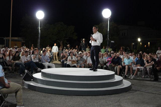 Τσίπρας: Αόρατο μνημόνιο η ακρίβεια, αόρατος φόρος η διαφθορά