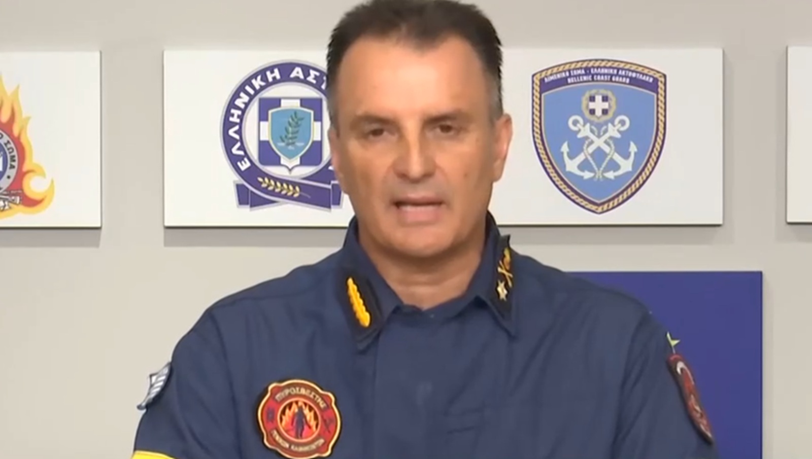 Βαθρακογιάννης: “Συνθήκες μηδενικής ορατότητας από τους ανέμους και τους καπνούς”