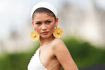 Zendaya: Με αέρα αρχαίας Ελληνίδας στο Λονδίνο για την “Οδύσσεια”