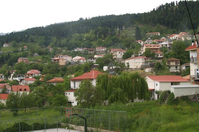 Το ελληνικό χωριό που πάει κόντρα στο δημογραφικό