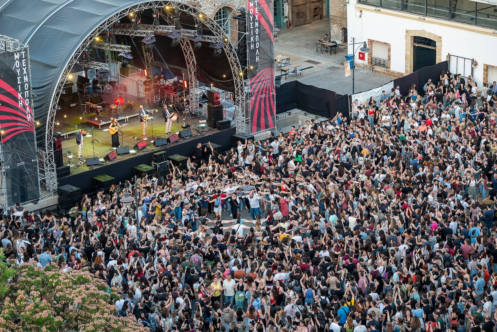  Ρίζες ΦΕΣΤ